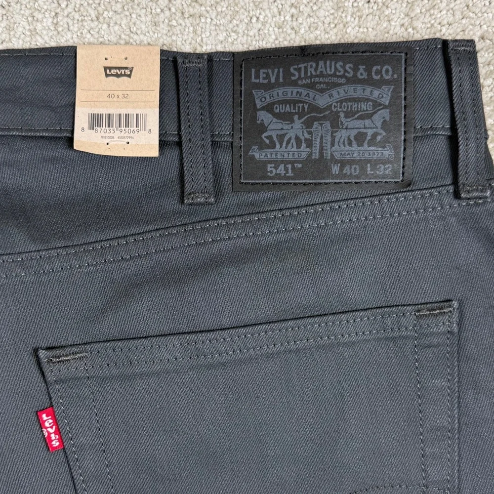 Levis item new
